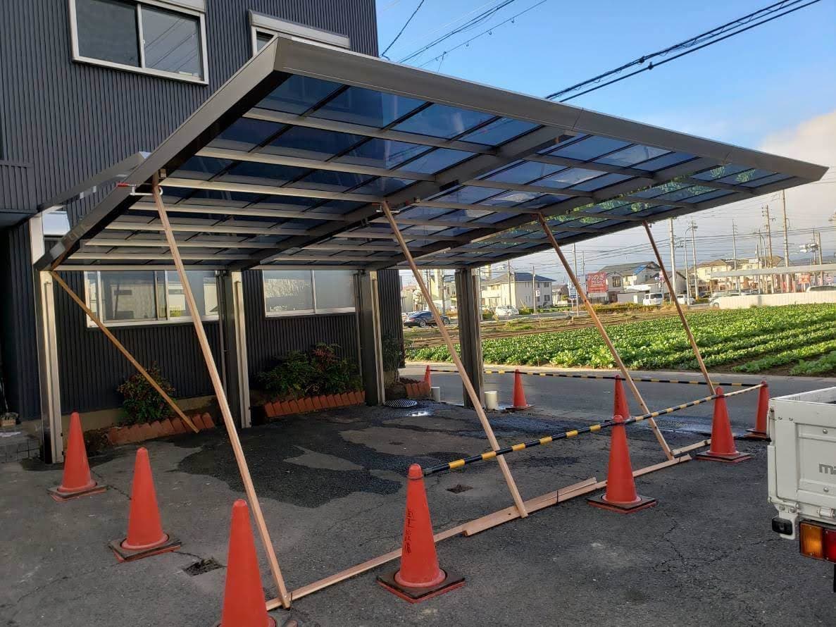 2台用カーポート新設工事 | 名古屋市中村区のエクステリア工事ならイズ美