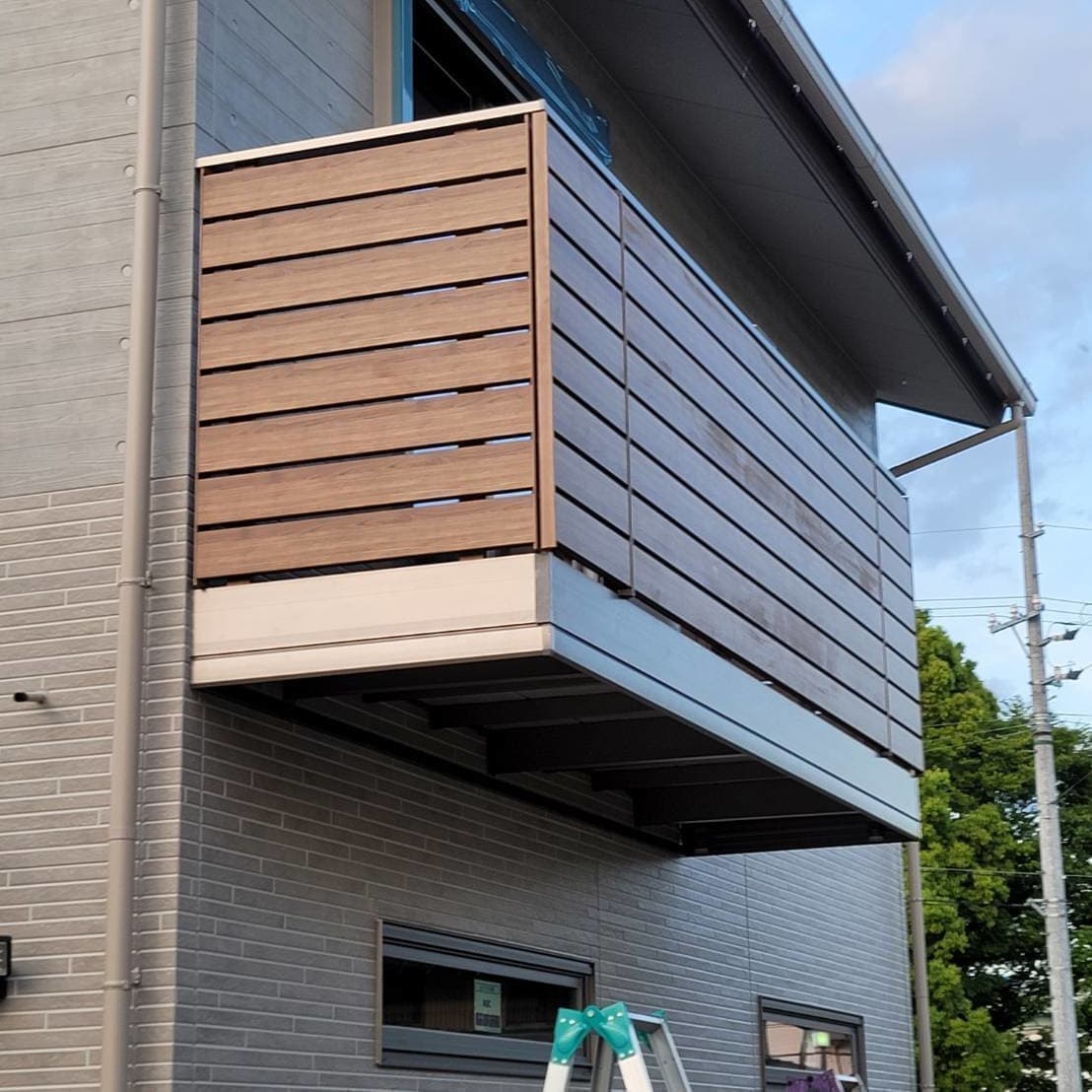 バルコニー修理 名古屋市中村区 | 名古屋市中村区でエクステリア工事ならイズ美