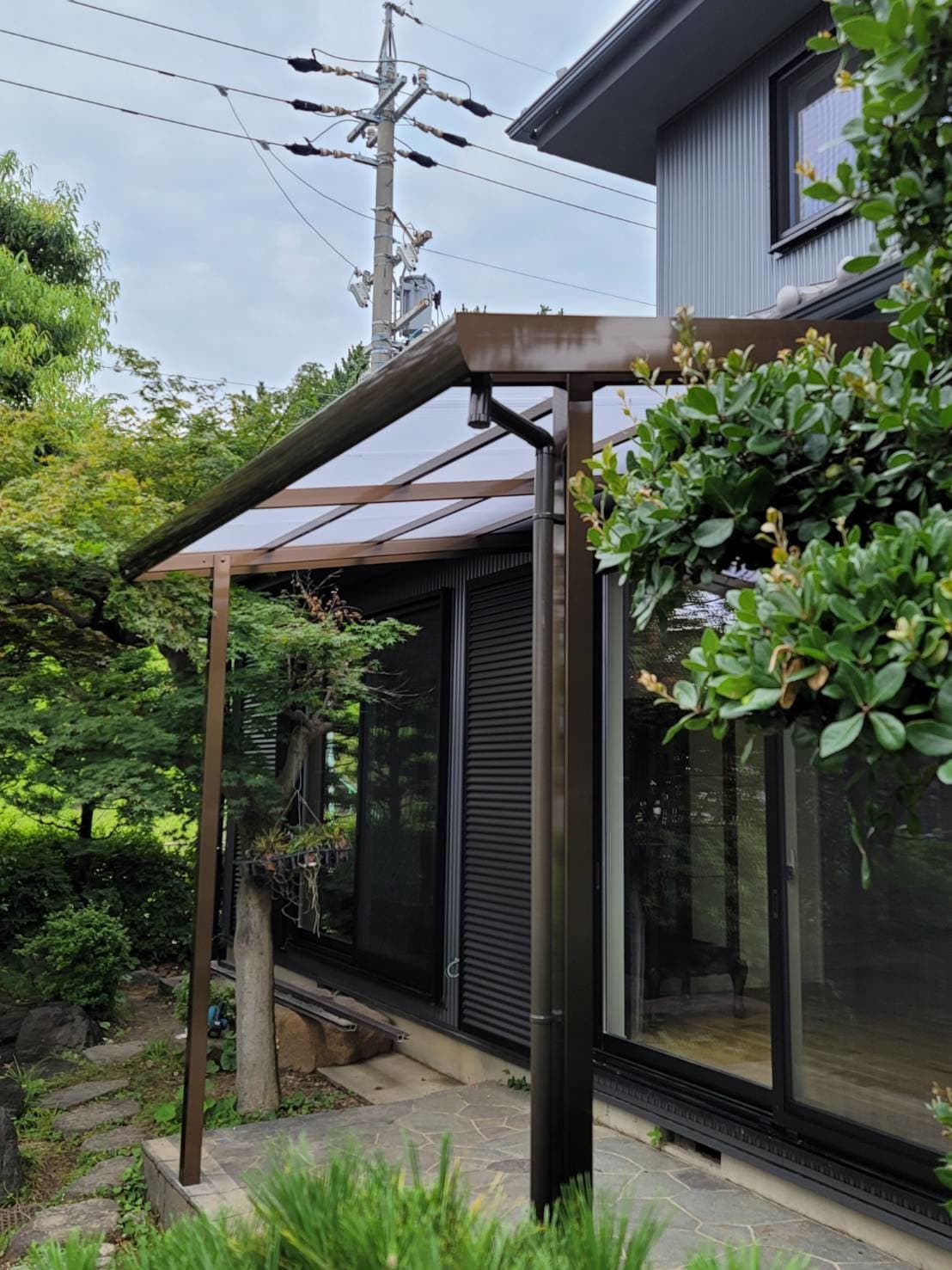 波板張替え | 名古屋市中村区のエクステリア工事ならイズ美