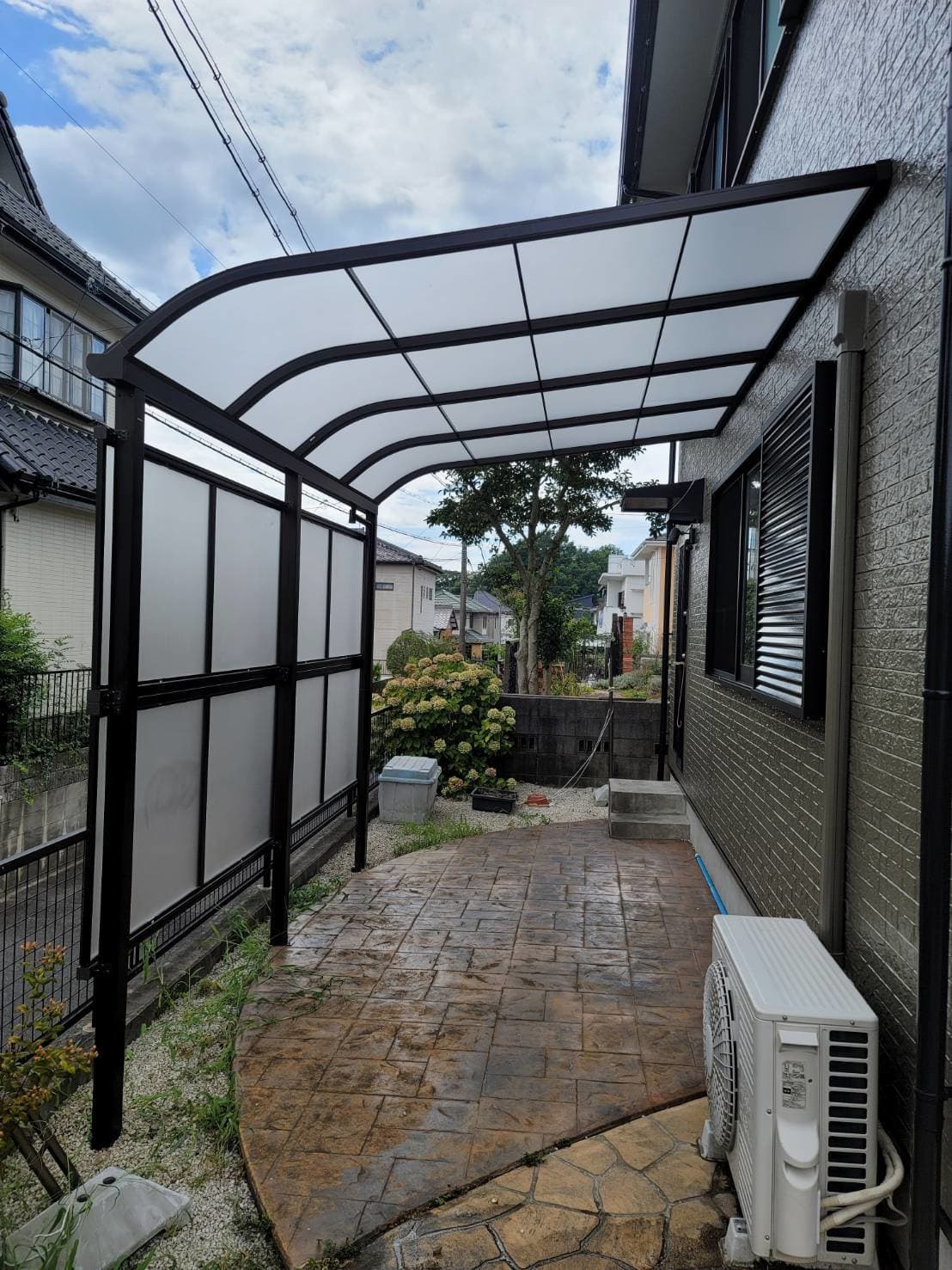 テラス設置 | 名古屋市中村区のエクステリア工事ならイズ美