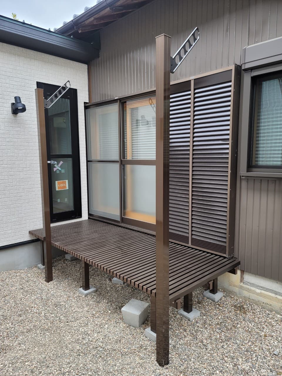 ウッドデッキ設置 | 名古屋市中村区のエクステリア工事ならイズ美